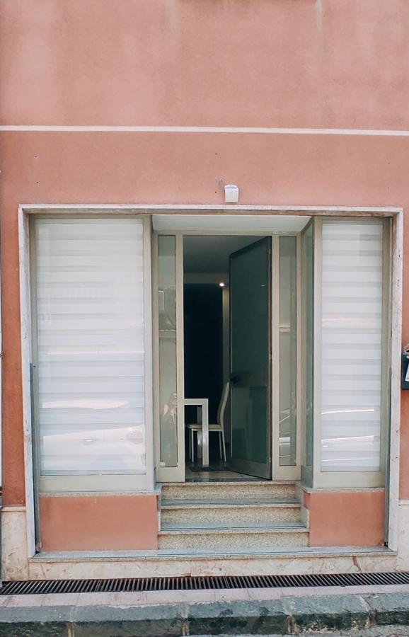Nino'S Apartments جيارديني ناكسوس المظهر الخارجي الصورة