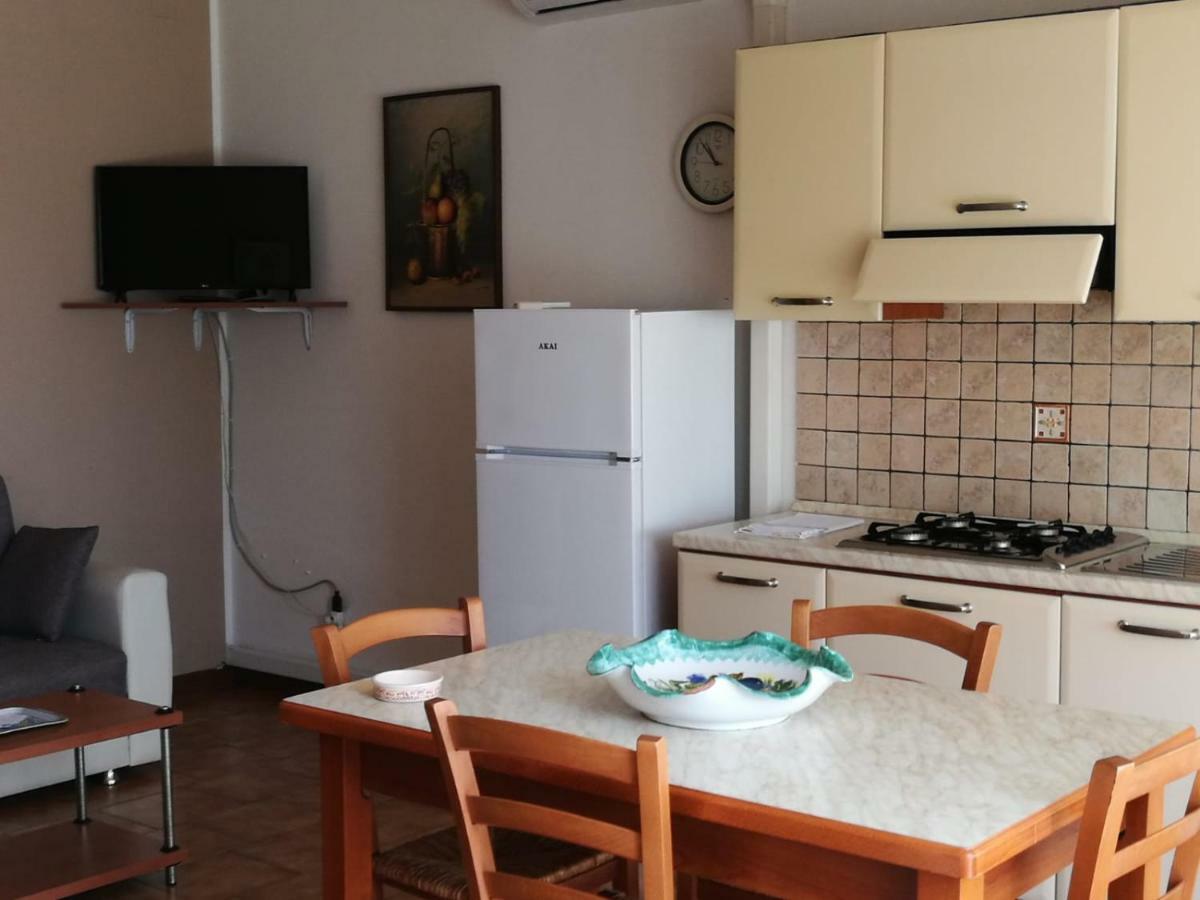 Nino'S Apartments جيارديني ناكسوس المظهر الخارجي الصورة