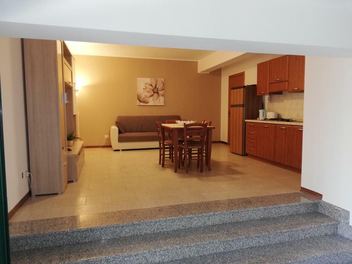 Nino'S Apartments جيارديني ناكسوس المظهر الخارجي الصورة